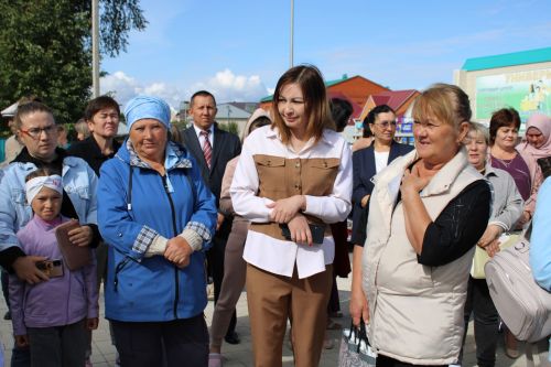Август киңәшмәсе-4: «Мәктәпкә әзерләнергә ярдәм ит» акциясе быел да киң масштабта узды