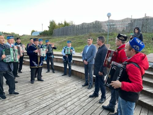 Балтачта гармунчылар парады гөрли (фото)