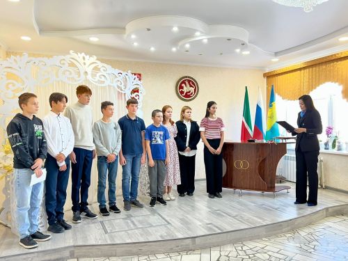 Балтачта Республика көне уңаеннан яшь гражданнарга паспорт тапшырылды (фото)