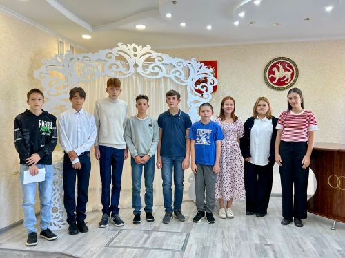 Балтачта Республика көне уңаеннан яшь гражданнарга паспорт тапшырылды (фото)