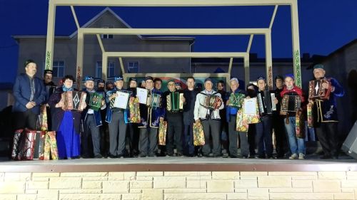 Балтачта гармунчылар парады гөрли (фото)