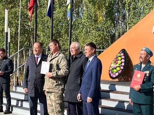 Балтачта махсус хәрби операциядә катнашучы райондашларыбыз хөрмәтенә стелла ачылды (фото)