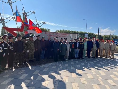 Балтачта махсус хәрби операциядә катнашучы райондашларыбыз хөрмәтенә стелла ачылды (фото)