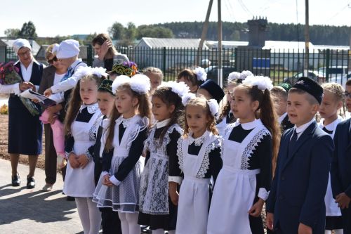 Кызыл тасмалар киселде... Алан мәктәп-бакча комплексы ишекләрен ачты (бик күп фото)