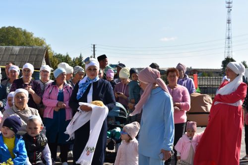 Кызыл тасмалар киселде... Алан мәктәп-бакча комплексы ишекләрен ачты (бик күп фото)