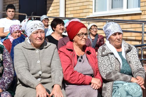 Кызыл тасмалар киселде... Алан мәктәп-бакча комплексы ишекләрен ачты (бик күп фото)