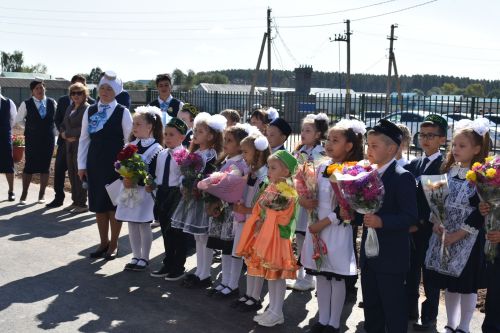 Кызыл тасмалар киселде... Алан мәктәп-бакча комплексы ишекләрен ачты (бик күп фото)