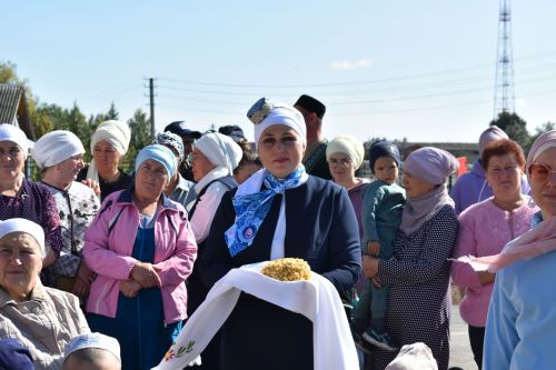 Кызыл тасмалар киселде... Алан мәктәп-бакча комплексы ишекләрен ачты (бик күп фото)