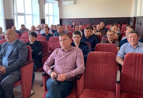 Камалылар көндәлек сөт сату буенча 15 мең тонна чиген узган!