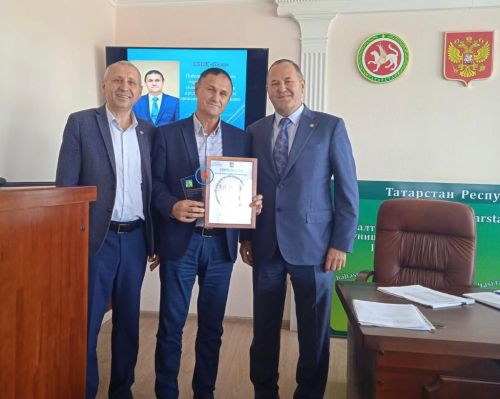 Камалылар көндәлек сөт сату буенча 15 мең тонна чиген узган!