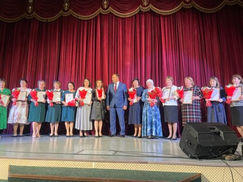 Бүген Балтачта тәрбиячеләрне хөрмәтләделәр (фото)