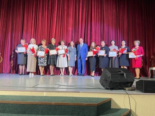 Бүген Балтачта тәрбиячеләрне хөрмәтләделәр (фото)