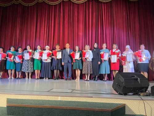 Бүген Балтачта тәрбиячеләрне хөрмәтләделәр (фото)