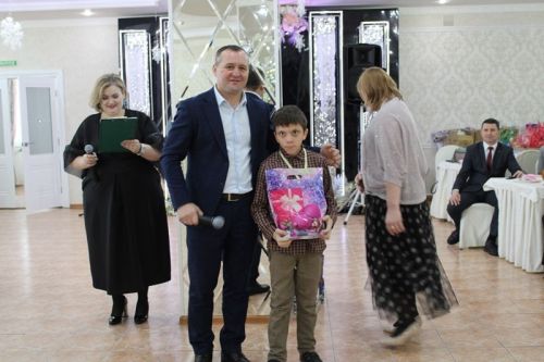 «Фикердәшләр»гә - 20 ел. Бәйрәм чарасыннан фоторепортаж