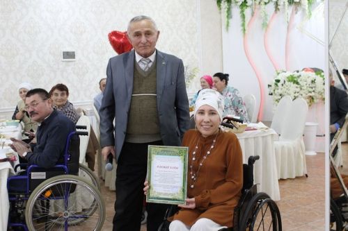 «Фикердәшләр»гә - 20 ел. Бәйрәм чарасыннан фоторепортаж