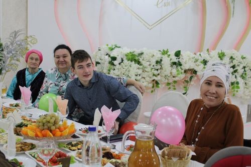 «Фикердәшләр»гә - 20 ел. Бәйрәм чарасыннан фоторепортаж