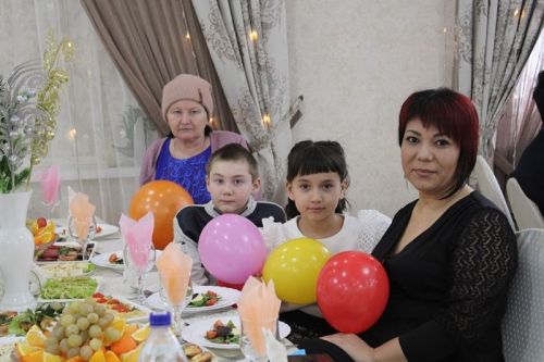 «Фикердәшләр»гә - 20 ел. Бәйрәм чарасыннан фоторепортаж