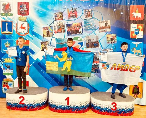 Яшь йөзүчеләр Чистайдан зур җиңүләр белән кайтты (+ бик күп фото)
