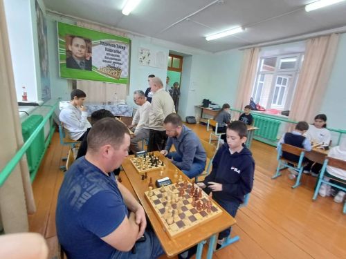 Чепьяда Таһир Кадимов  истәлегенә традицион шахмат ярышы үтте (фото)
