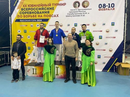 Россиянең атказанган тренерлары Мәгас Сәхәбетдинов һәм Әсхәт Шәйхетдинов истәлегенә билбаулы көрәш буенча Россиякүләм ярышлар булды