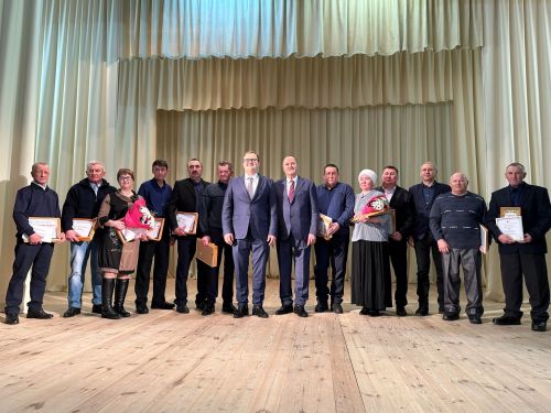 «Татарстан» авыл хуҗалыгы җәмгыятендә 2023 елга нәтиҗәләр ясалды (фото)