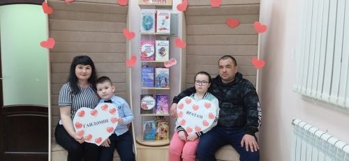 Смәел авылы китапханәсендә «Бәхетем, шатлыгым» дип аталган гаилә кичәсе узды (фото)