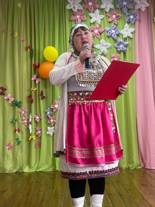 Чепья урта мәктәбендә «Мин, син, ул, бергә дус гаилә» этнофестивале узды (фото)