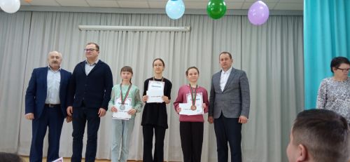 «Хезмәт» газетасы призына узган шахмат турнирында кемнәр җиңү яулады? (фото)