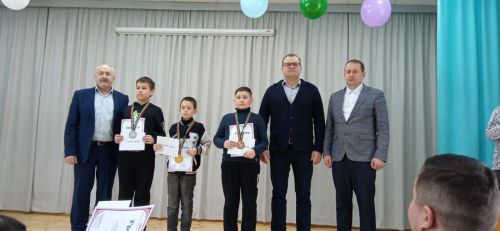 «Хезмәт» газетасы призына узган шахмат турнирында кемнәр җиңү яулады? (фото)