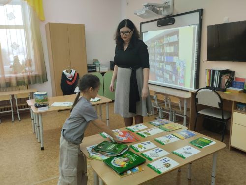 Китапханәче — серләр дөньясына алып керүче, рухи мирасны саклап, аны буыннан-буынга тапшыручы, белем һәм тәрбия бирүче (фото)