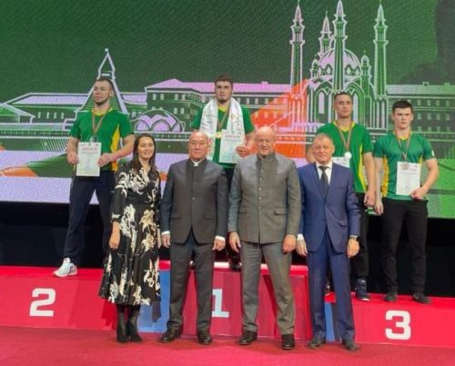 «Ак барс» көрәш сараенда герой-шагыйрь Муса Җәлил истәлегенә «Ватаным Татарстан» газетасы гамәлгә куючы ачык турнир узды (фото)