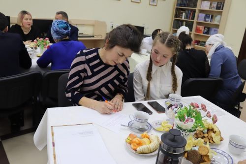 Җирдә дә түгел, күктә дә түгел, иҗат ул — кеше йөрәге биеклегендә (фото)