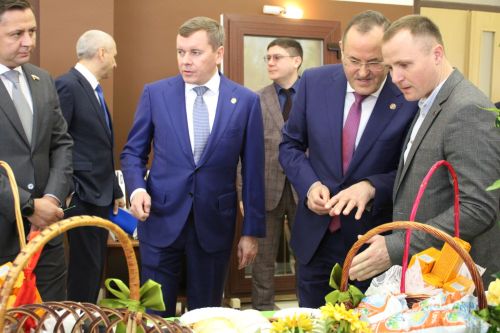Икмәк белән кеше — җир күрке (фото)