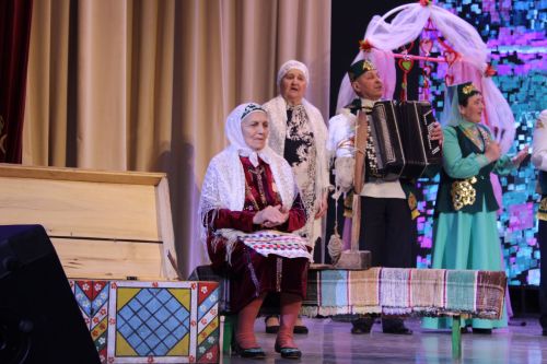 Тарихта эзле гаиләләр (фото)