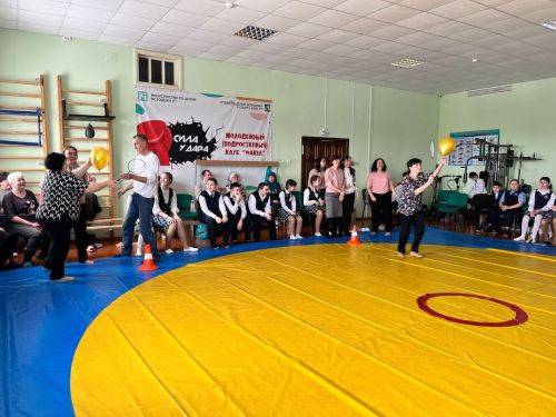 «Факел» яшьләр (яшүсмерләр) клубы кабаттан дусларын кабул итте (фото)