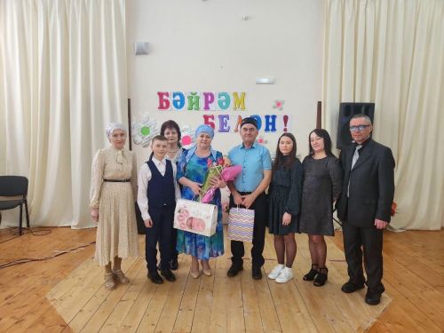 Чапшарда кемнәрне хөрмәтләгәннәр? (фото)