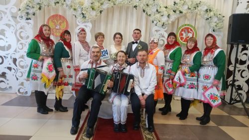 Балтачта мари егете белән мари кызы башта гаилә кордылар, аннан тавыш бирделәр (фото, видео)