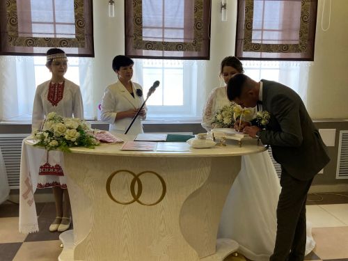 Балтачта мари егете белән мари кызы башта гаилә кордылар, аннан тавыш бирделәр (фото, видео)