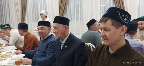 Балтачта ир-атлар өчен Ифтар мәҗлесе уза (фоторепортаж)