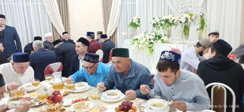 Балтачта ир-атлар өчен Ифтар мәҗлесе уза (фоторепортаж)