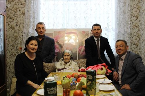 Бүген Балтач бистәсендә гомер итүче Петрова Зинаида Кузьминичнага 95 яшь тулды (фото, видео)