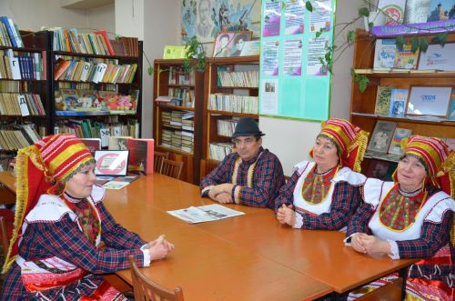 Авыл моңы - гөслә кылларында (фото)