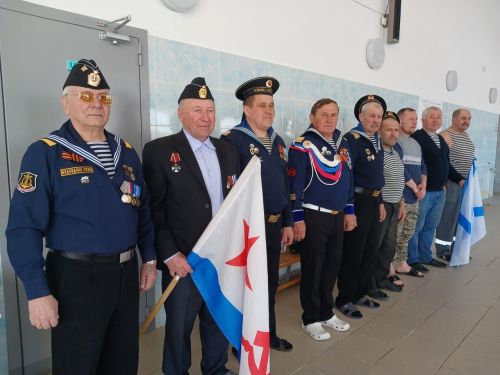 «Дулкын» бассейнында диңгезчеләр ярышты (фото)