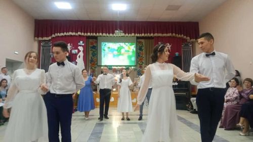 «Әдәби бал» — традицияләрне әхлакка нигезләнеп яңарта  (фото)