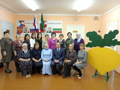 Көшкәтбаш башлангыч мәктәп-балалар бакчасы җитәкчеләр нигә җыелган? (фото)