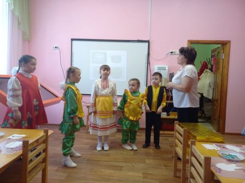 Көшкәтбаш башлангыч мәктәп-балалар бакчасы җитәкчеләр нигә җыелган? (фото)