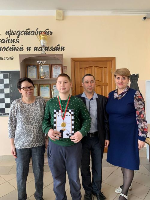 Балтач урта мәктәбендә Иванов Руслан истәлегенә шахмат ярышы оештырылды (фото)
