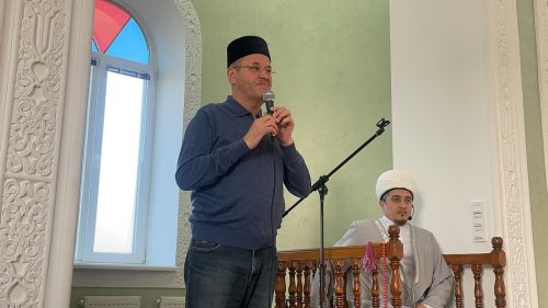 Бүген мәчетләребездә Ураза Гаете намазлары укылды