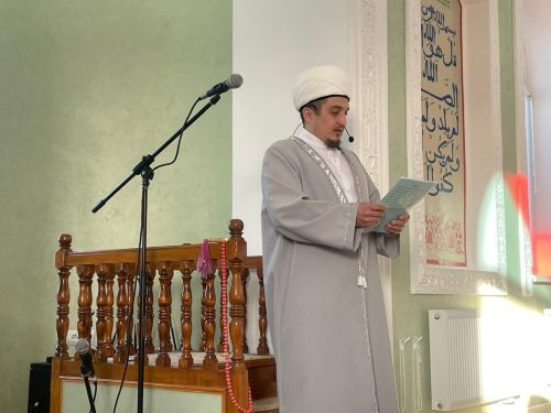 Бүген мәчетләребездә Ураза Гаете намазлары укылды