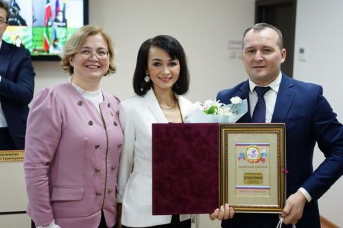 Бөрбаш авылында яшәүче  Заһидуллиннар гаиләсе «Гаилә учагы» тапшыруы кунаклары (видео)